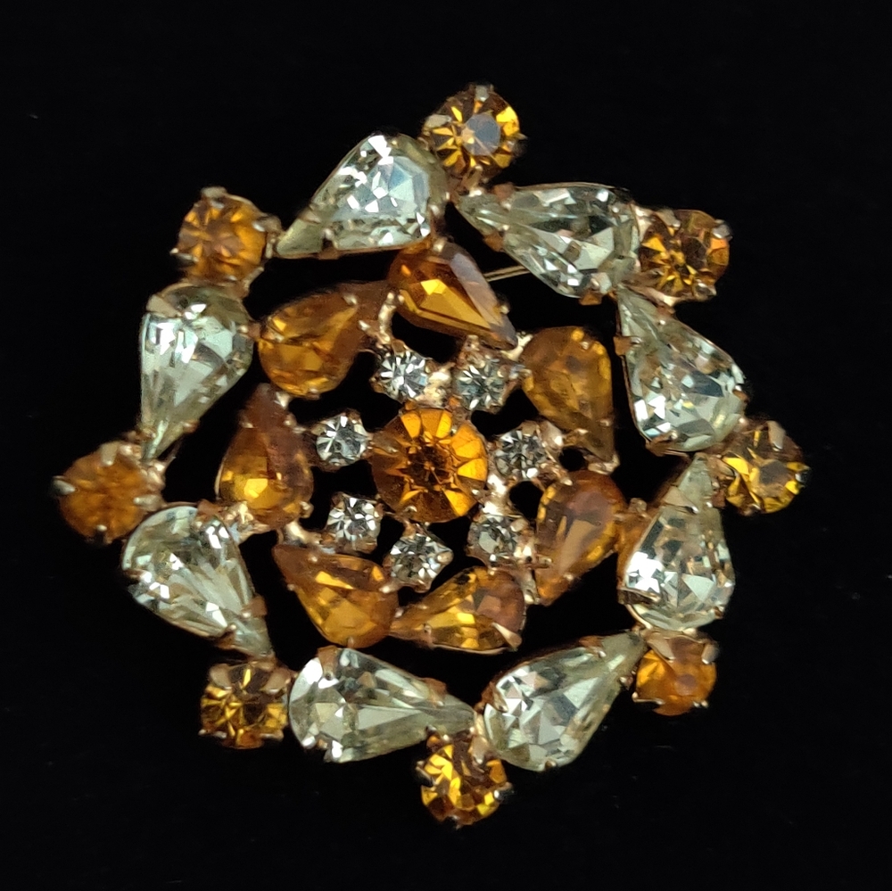 Vintage Sparkly Crystal Brooch in Sherman Style
